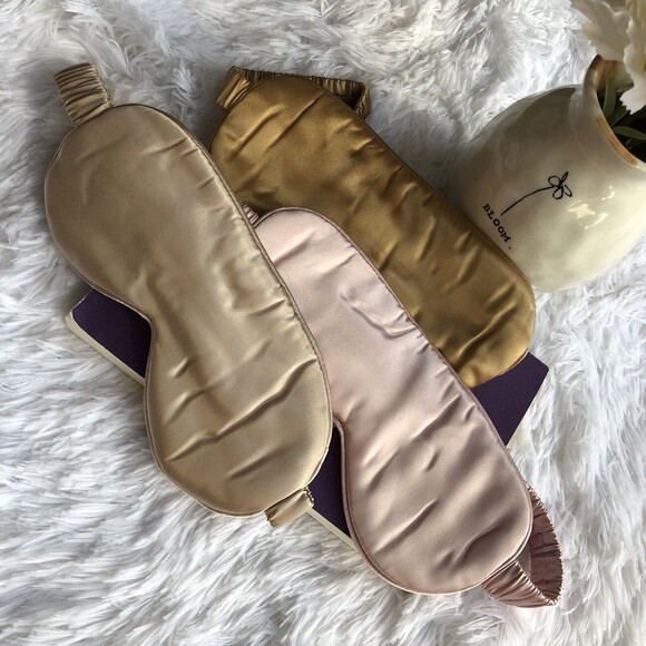 Gold Mulberry Silk Soft Sleep Eye Mask 22 Momme,Luxurious Adult Women and Men - Picture 6 of 7